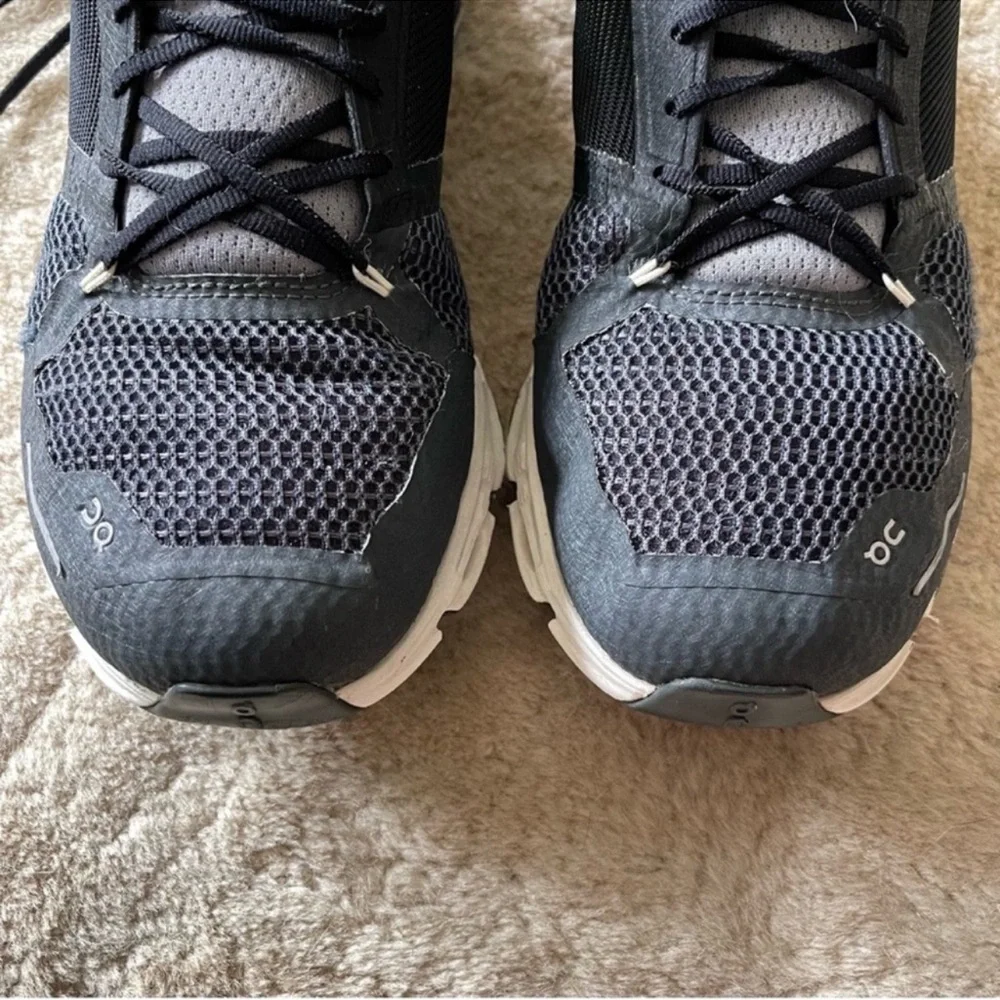 On Cloudflyer Road-Running Shoes Sneakers Black/ White Size 9 - Picture 14 of 15